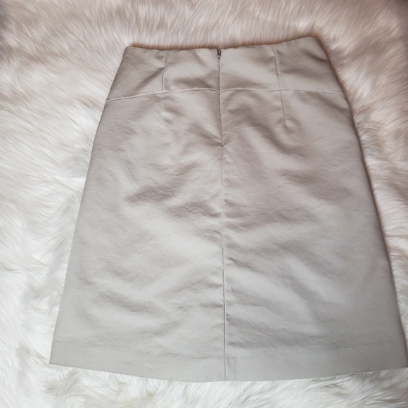 Banana Republic khaki skirt - Picture 6 of 6